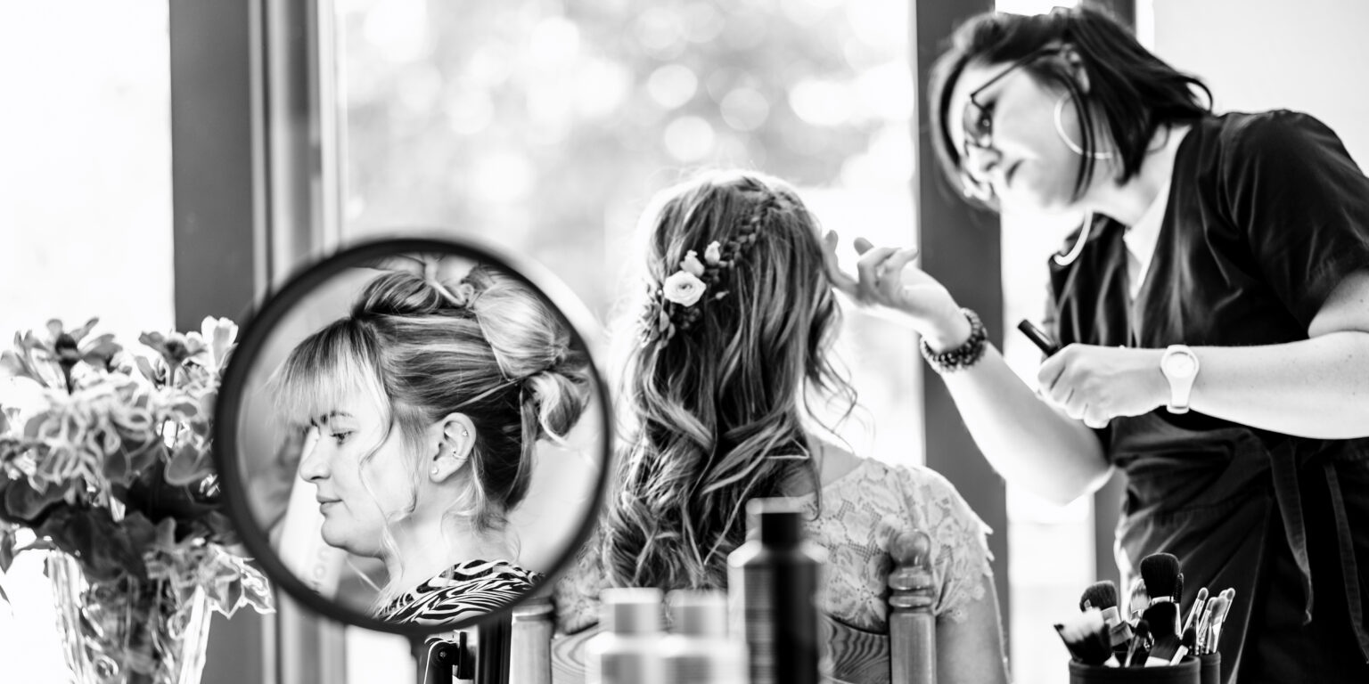 coiffure et maquillage préparatifs mariage