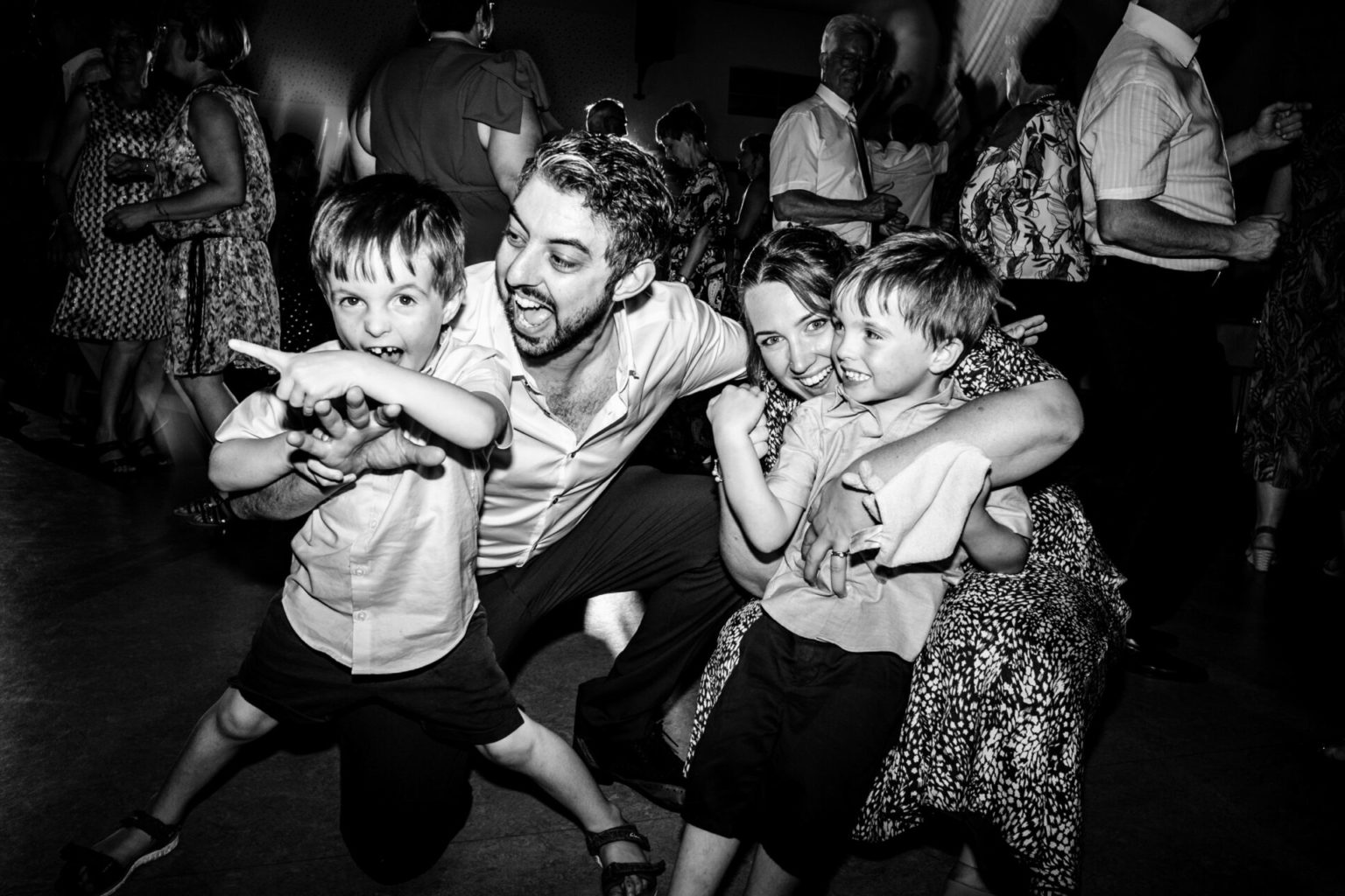 soirée folie famille mariage